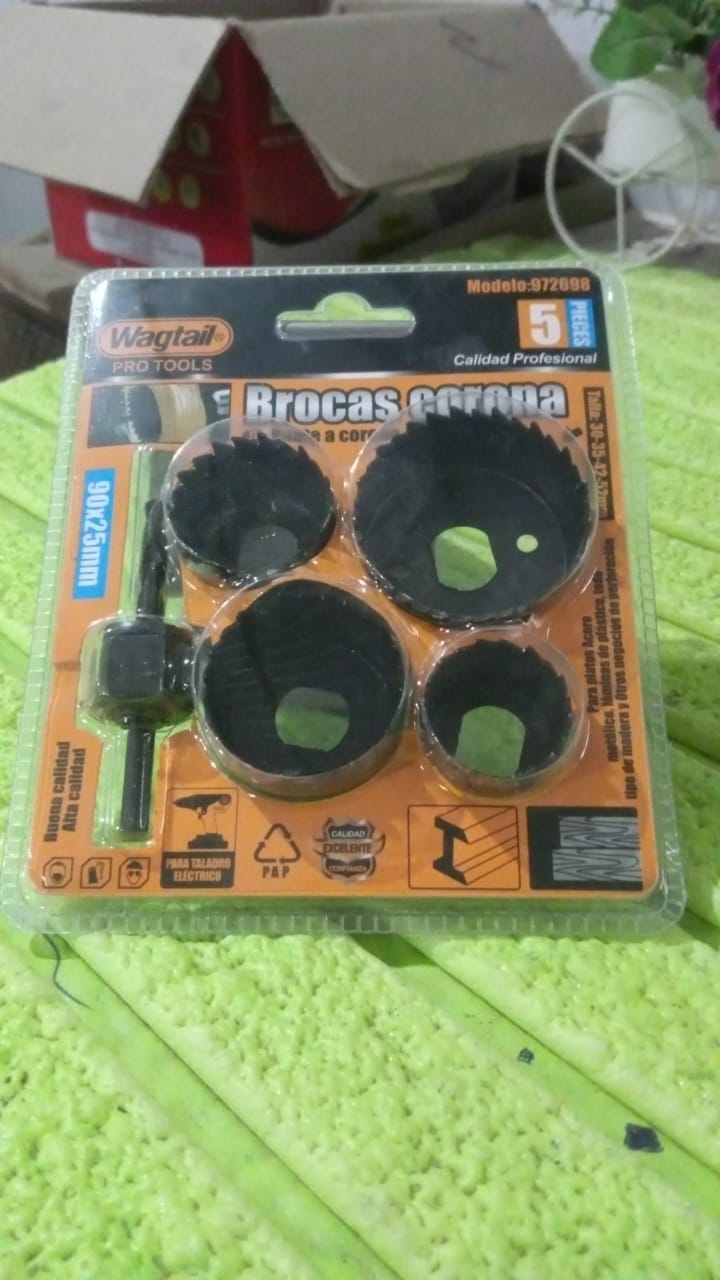 32 / 38 / 44 / 54 mm Hole Saw Cutter with Mandrel 32-54 mm (5 Pcs Set) 32 / 38 / 44 / 54 mm Hole Saw Cutter with Mandrel 32-54 mm (5 Pcs Set)